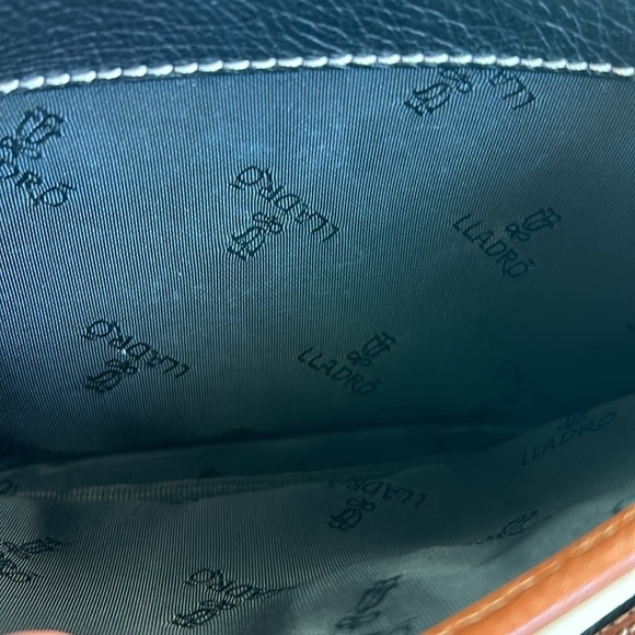 Lladro black and brown small adjustment strap crossbody leather bag purse - Picture 11 of 16